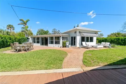 Exterior - 2180 Harbor Ln, Naples, FL 34104 photo 3 of 9