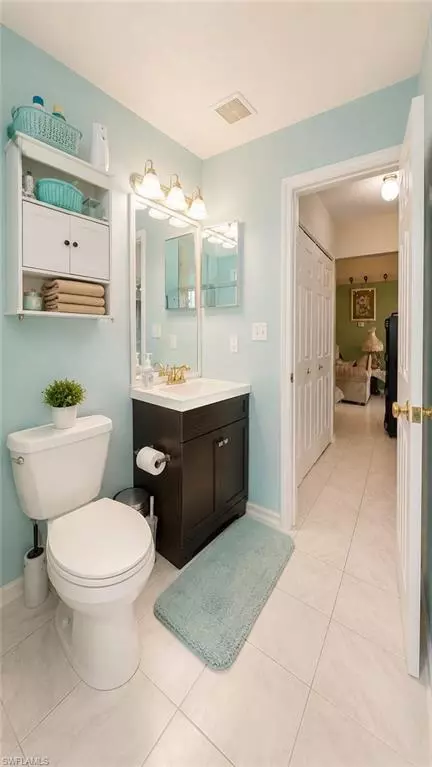 Bath - 4000 Outer Dr, Naples, FL 34112 photo 5 of 6