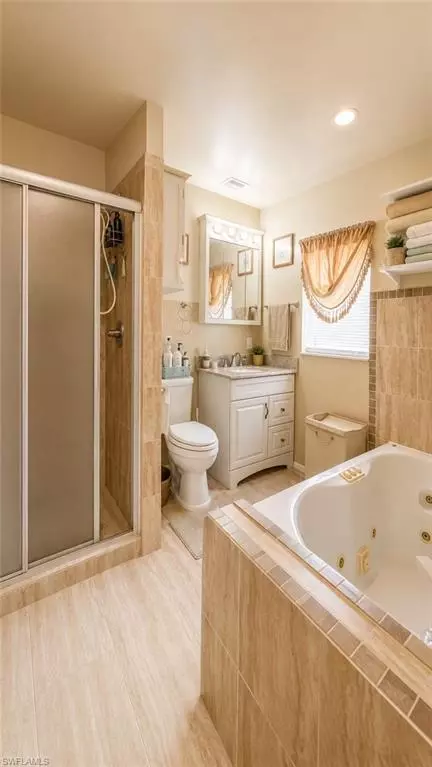 Bath - 4000 Outer Dr, Naples, FL 34112 photo 6 of 6
