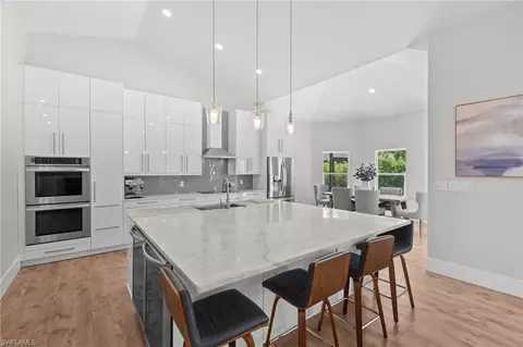 245 Monterey Dr, Naples, FL 34119