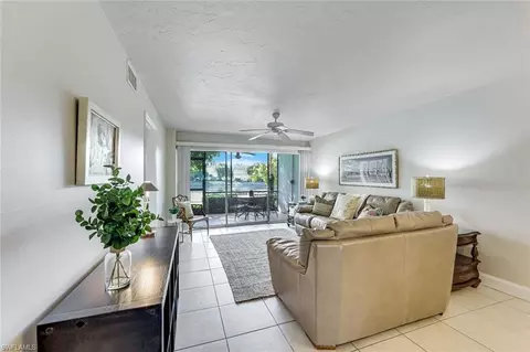 3030 Binnacle Dr #101, Naples, FL 34103 photo 4