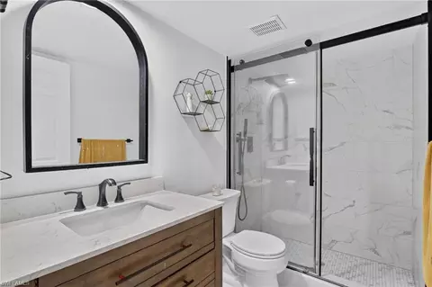 Bath - 909 Augusta Blvd #7, Naples, FL 34113 photo 2 of 2