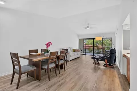 Dining - 909 Augusta Blvd #7, Naples, FL 34113 photo 2 of 3