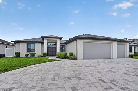 307 Gleason Pkwy, Cape Coral, FL 33914
