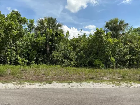5413 Lee St, Lehigh Acres, FL 33971