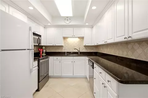 Kitchen - 180 Harrison Rd #3, Naples, FL 34112 photo 1 of 5