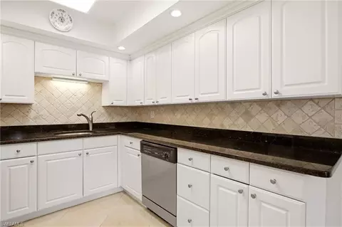 Kitchen - 180 Harrison Rd #3, Naples, FL 34112 photo 2 of 5