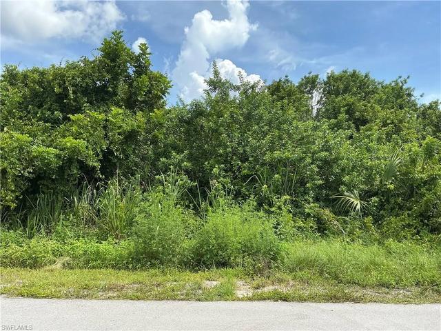 5411 Lee St, Lehigh Acres, FL 33971
