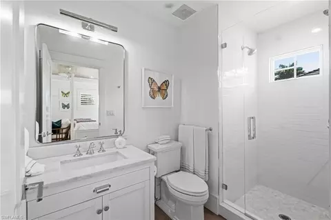 Bath - 742 11th Ave S, Naples, FL 34102 photo 7 of 7
