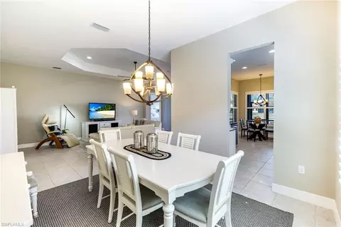 Dining - 3224 Pacific Dr, Naples, FL 34119 photo 3 of 3