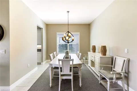 Dining - 3224 Pacific Dr, Naples, FL 34119 photo 2 of 3