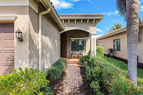 Exterior - 3224 Pacific Dr, Naples, FL 34119 photo 5 of 15