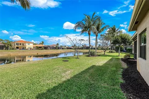 Exterior - 3224 Pacific Dr, Naples, FL 34119 photo 2 of 15