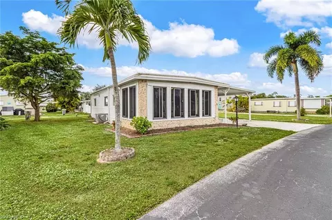 67 Sturbridge Ln, Fort Myers, FL 33908
