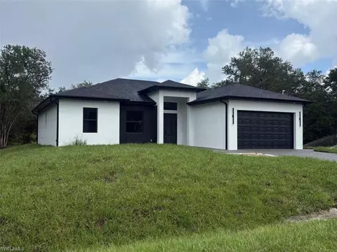 1606 Dixie Ave, Lehigh Acres, FL 33972