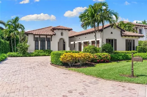 Exterior - 2234 Aberdeen Ct, Naples, FL 34105 photo 1 of 9