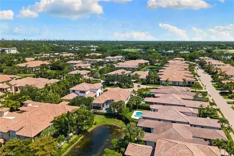View/Area - 2234 Aberdeen Ct, Naples, FL 34105 photo 3 of 3