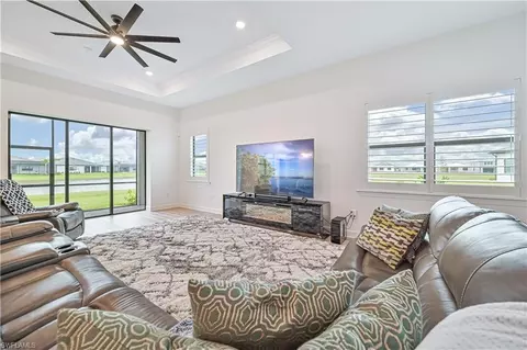 18236 Killinton Ct, Estero, FL 33928 photo 5