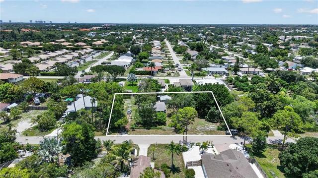 9044 Somerset Ln, Bonita Springs, FL 34135