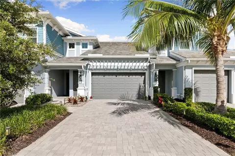 2567 Seychelles Dr #207, Naples, FL 34112