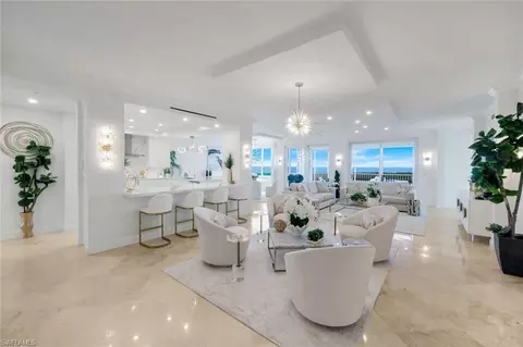 275 Indies Way #1503, Naples, FL 34110