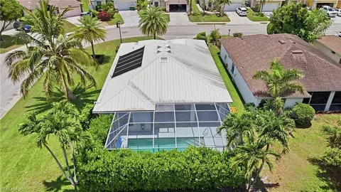 View/Area - 295 Stanhope Cir, Naples, FL 34104 photo 3 of 7