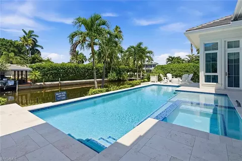 Exterior - 2150 Tarpon Rd, Naples, FL 34102 photo 5 of 7