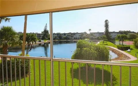 1004 Manatee Rd #H202, Naples, FL 34114