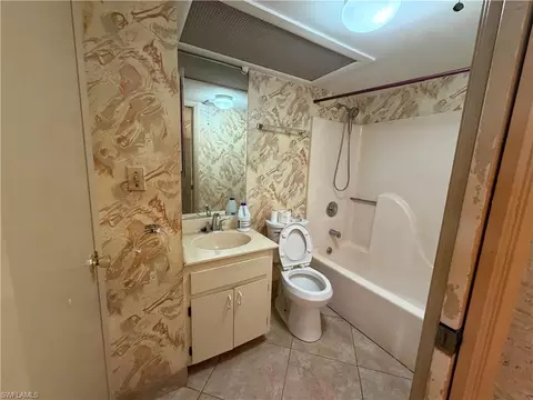4210 Cindy Ave, Naples, FL 34112 photo 6
