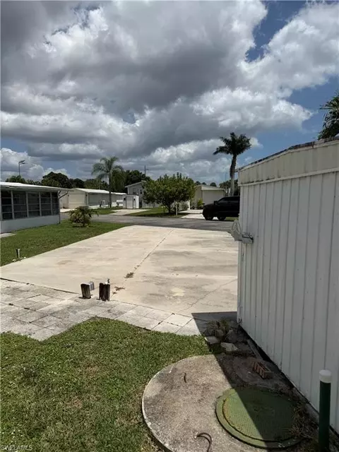 18 Jade Dr, Naples, FL 34114 photo 8