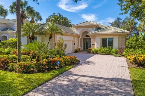 23331 Foxberry Ln, Bonita Springs, FL 34135