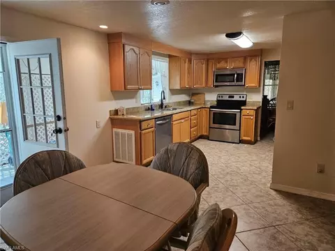 Kitchen - 859 Manatee Rd, Naples, FL 34114 photo 2 of 4