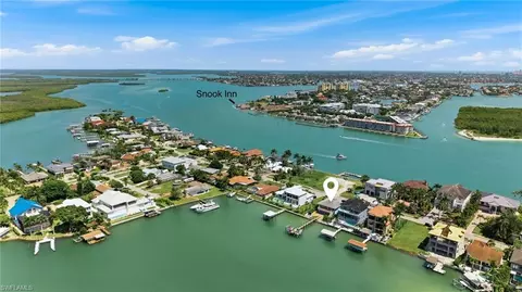 View/Area - 23 W Pelican St, Naples, FL 34113 photo 4 of 5