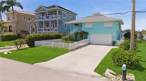 Exterior - 23 W Pelican St, Naples, FL 34113 photo 1 of 11