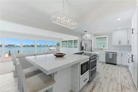 Kitchen - 23 W Pelican St, Naples, FL 34113 photo 3 of 4