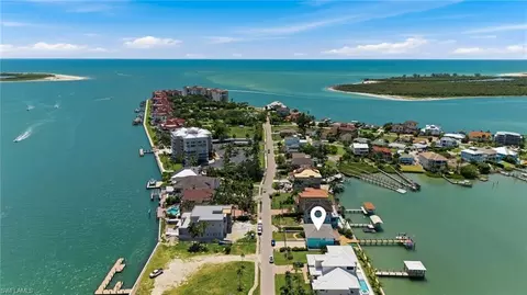 View/Area - 23 W Pelican St, Naples, FL 34113 photo 1 of 5