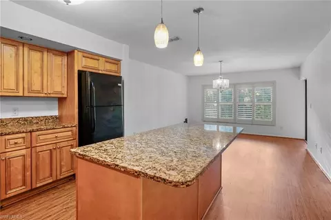 8302 Charter Club Cir #6, Fort Myers, FL 33919