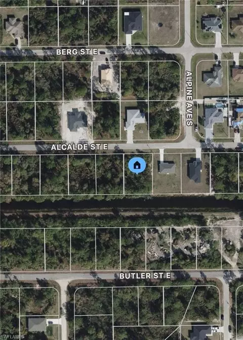 928 Alcalde St E, Lehigh Acres, FL 33974