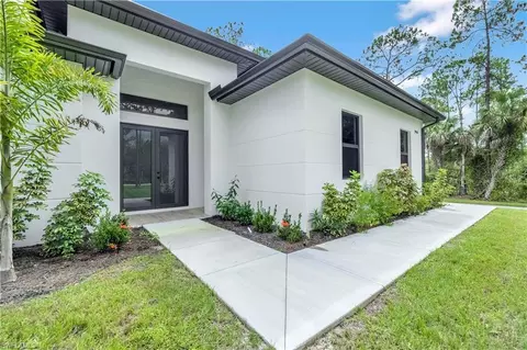 2946 18th Ave NE, Naples, FL 34120