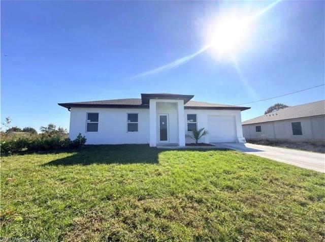 2504 71st St W, Lehigh Acres, FL 33971