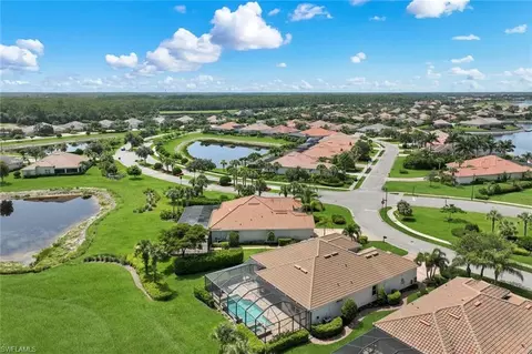View/Area - 9259 Fieldstone Ln, Naples, FL 34120 photo 3 of 10
