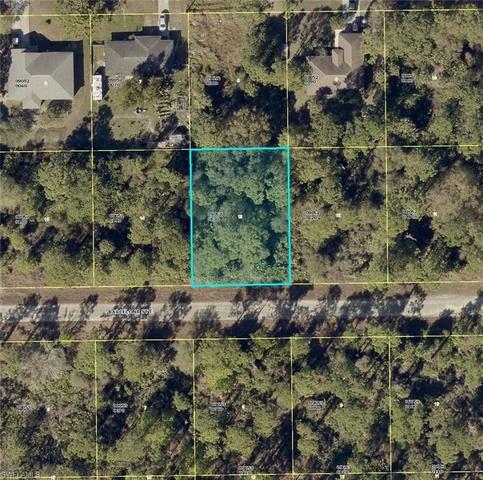 1023 Barcelona St E, Lehigh Acres, FL 33974