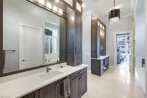 Bath - 2558 Escada Ct, Naples, FL 34109 photo 2 of 7