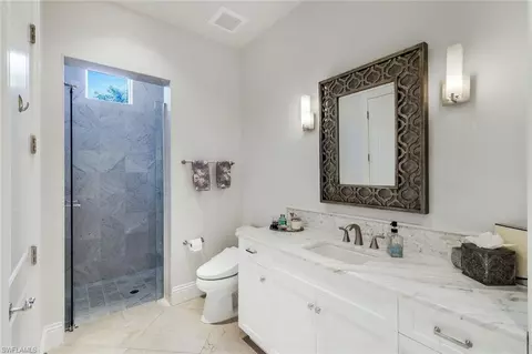 Bath - 2558 Escada Ct, Naples, FL 34109 photo 4 of 7