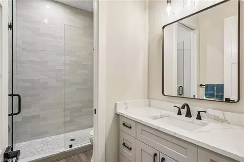 Bath - 3620 56th Ave NE, Naples, FL 34120 photo 4 of 5