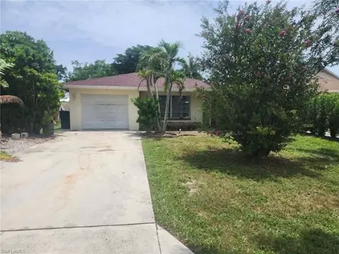 804 92nd Ave N, Naples, FL 34108
