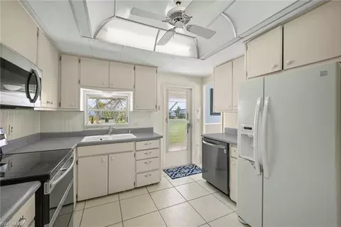 Kitchen - 1 Cannes Dr, Naples, FL 34112 photo 2 of 2