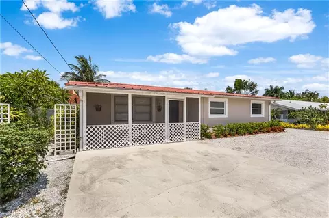 Exterior - 2191 Thomasson Dr, Naples, FL 34112 photo 2 of 5