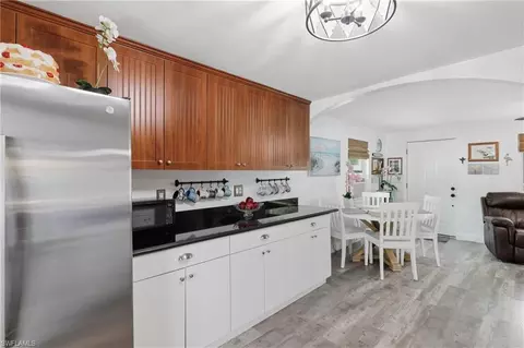 Kitchen - 1447 Shadowlawn Dr, Naples, FL 34104 photo 2 of 2