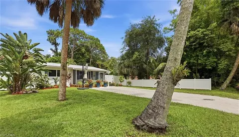 Exterior - 1447 Shadowlawn Dr, Naples, FL 34104 photo 2 of 12
